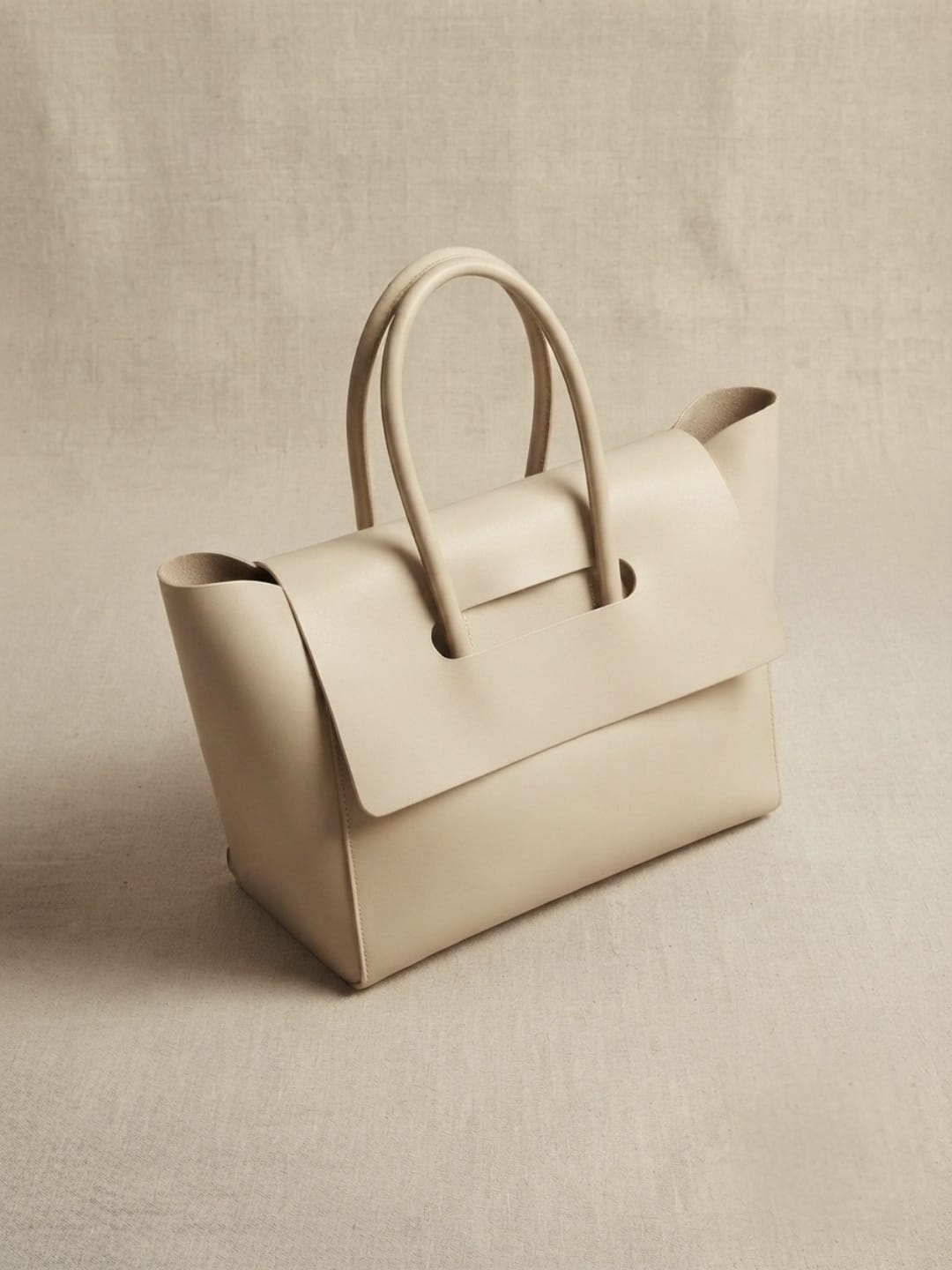 Sac à bandoulière élégant en cuir synthétique pour femmes