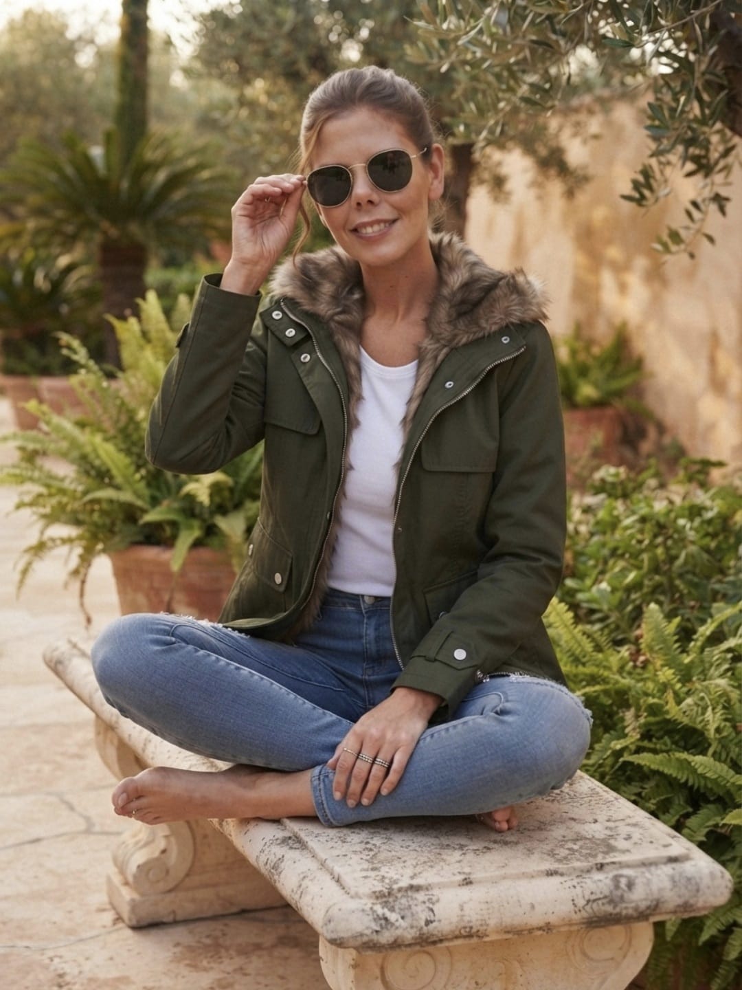 Parka à capuche doublée fausse fourrure pour femme